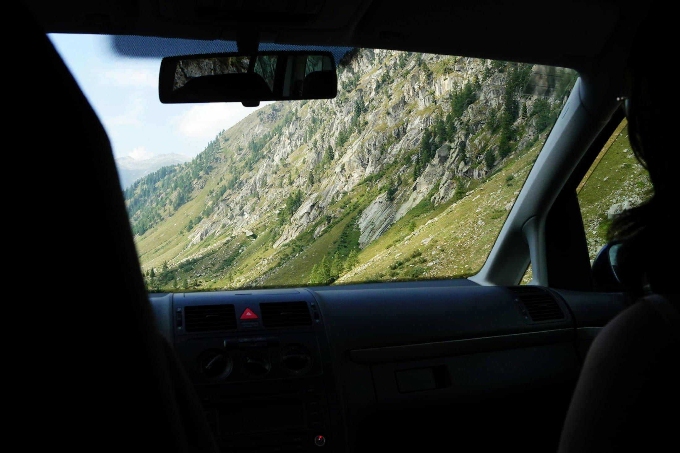 Drive Zurich Airport to Interlaken